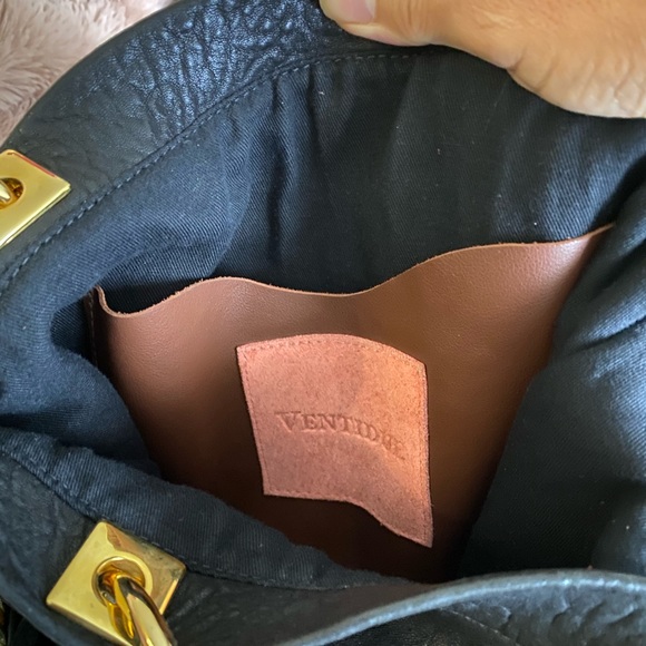 Gorgeous Ventidue Fringe Bag - Picture 4 of 7